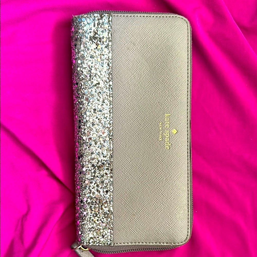 Kate Spade Gray and Silver Elegant Wallet